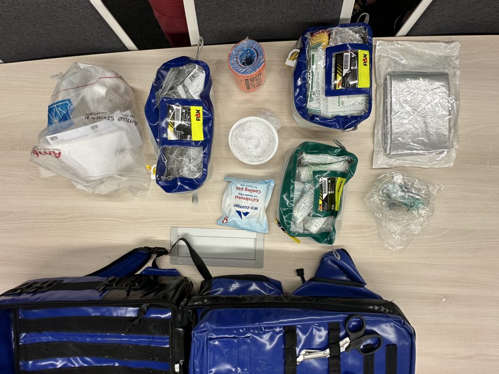 Ambubeutel, Inhalation, SAM Splint, SickSack, Kühlpack, Verband, Zugang, Infusion, Aluderm